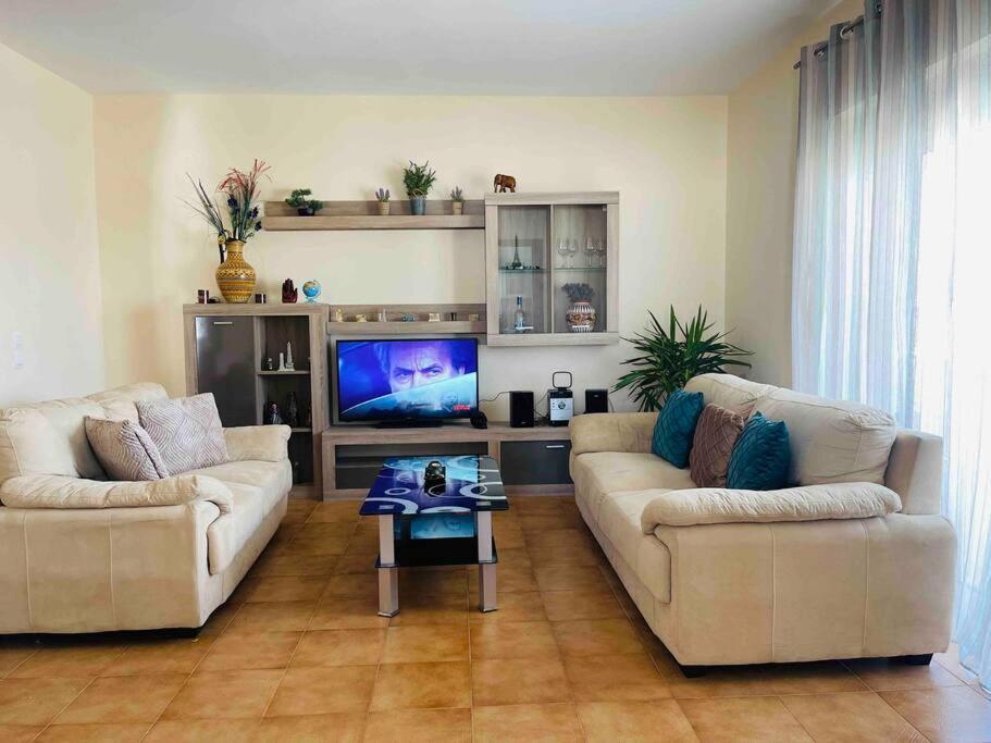 Home Sweet Home Archangelos  Extérieur photo